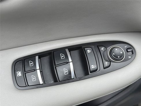 Used 2024 INFINITI QX50 Luxe AWD/4WD image 19