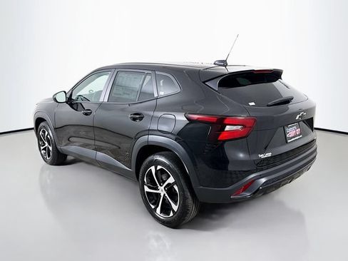 New 2026 Chevrolet Trax RS w/ Sunroof Package FWD image 6