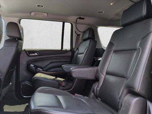 Used 2020 Chevrolet Suburban Premier AWD/4WD image 16
