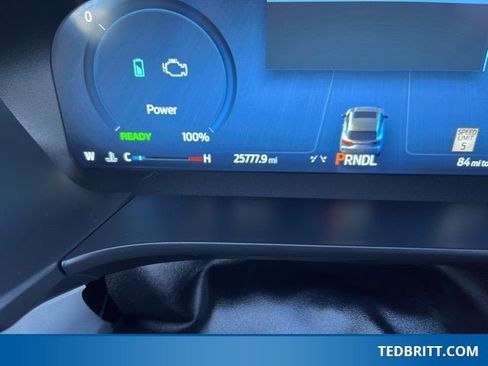 Certified 2024 Ford Escape Platinum w/ Premium Technology Package image 30