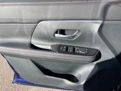 New 2026 Nissan Kicks SR w/ Cold Weather Package image 13