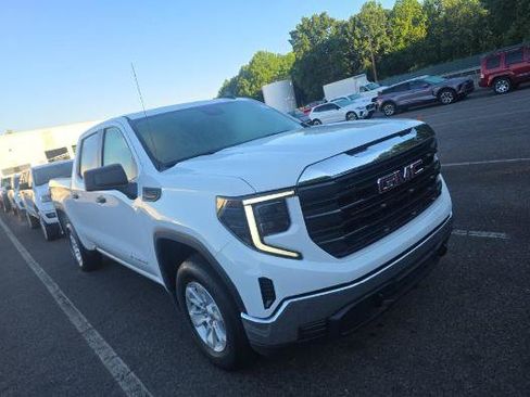 Used 2024 GMC Sierra 1500 Pro w/ Pro Value Package RWD image 3