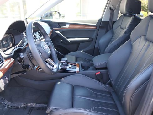 Certified 2023 Audi Q5 e Premium w/ Convenience Package AWD/4WD image 20