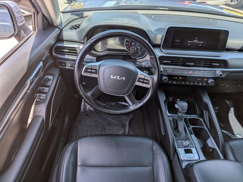 Used 2022 Kia Telluride LX AWD/4WD image 19