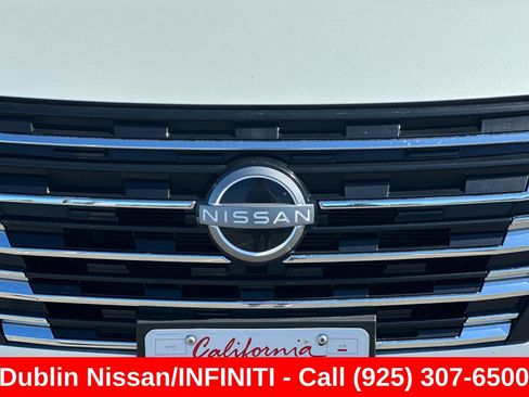 Used 2024 Nissan Rogue SV FWD image 46