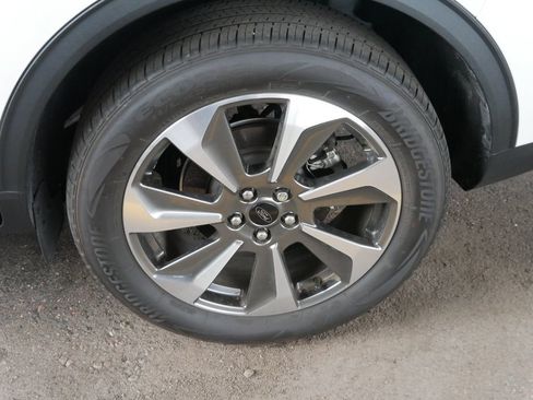 Certified 2023 Ford Escape Platinum AWD/4WD image 7