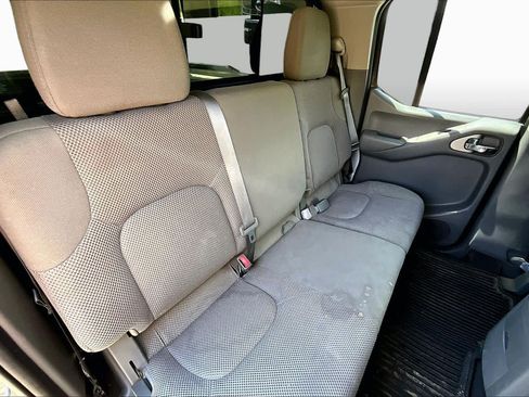 Used 2020 Nissan Frontier SV AWD/4WD image 20