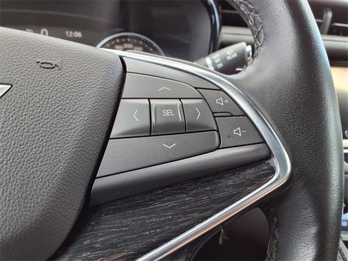 Used 2022 Cadillac XT5 Premium Luxury image 17