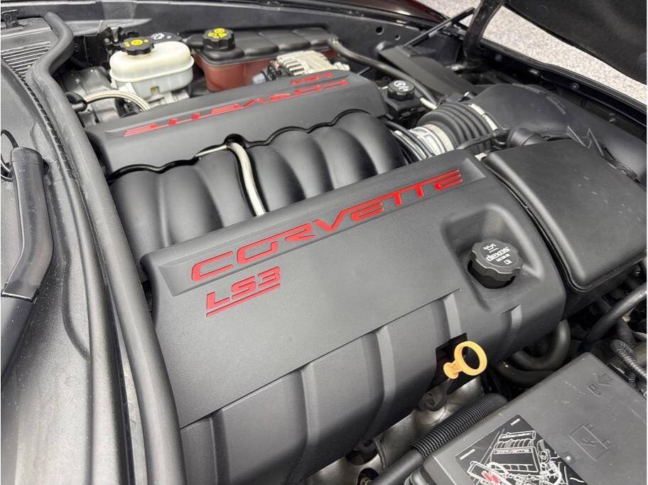 Used 2013 Chevrolet Corvette Coupe w/ 3LT Preferred Equipment Group RWD image 24