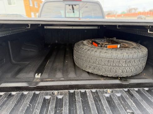 Used 2011 Nissan Frontier PRO-4X image 8