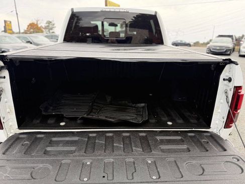 Used 2018 Ford F150 Raptor w/ Equipment Group 802A Luxury image 23