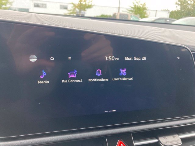 Used 2024 Kia Niro EX w/ EX Cold Weather Package FWD image 34