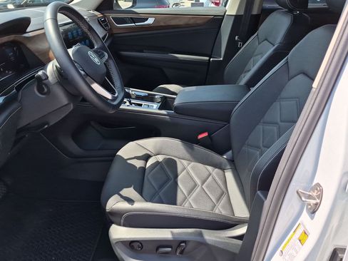 Used 2026 Volkswagen Atlas SE AWD/4WD image 14