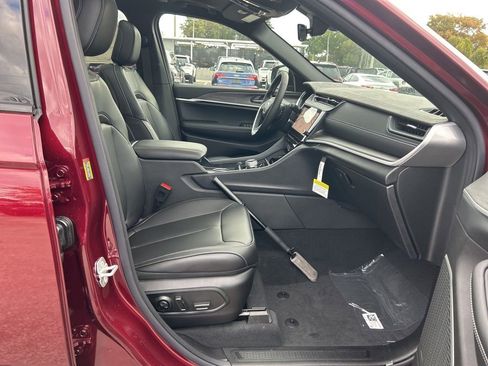 New 2026 Jeep Grand Cherokee Limited image 24