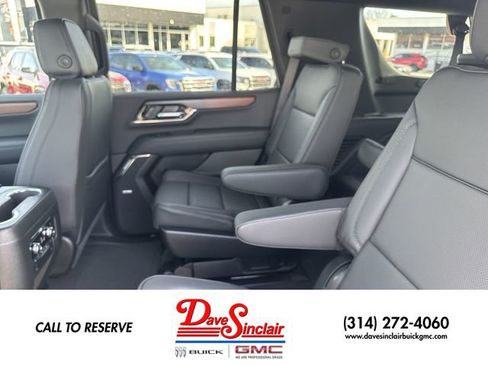 New 2026 GMC Yukon Denali w/ Sun & Power Step Package AWD/4WD image 23