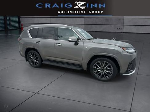Used 2024 Lexus LX 600 F Sport image 9