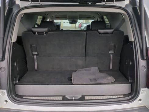 Used 2019 Chevrolet Tahoe LT image 34