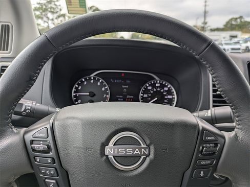 Used 2024 Nissan Frontier SV w/ Hardbody Edition image 26