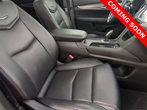 Used 2018 Cadillac XT5 Luxury w/ Driver Awareness Package image 23