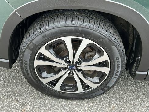 Certified 2023 Subaru Forester Limited AWD/4WD image 8