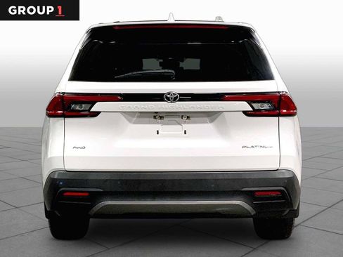 Certified 2024 Toyota Grand Highlander AWD image 5