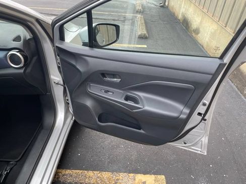 Used 2023 Nissan Versa SV FWD image 41