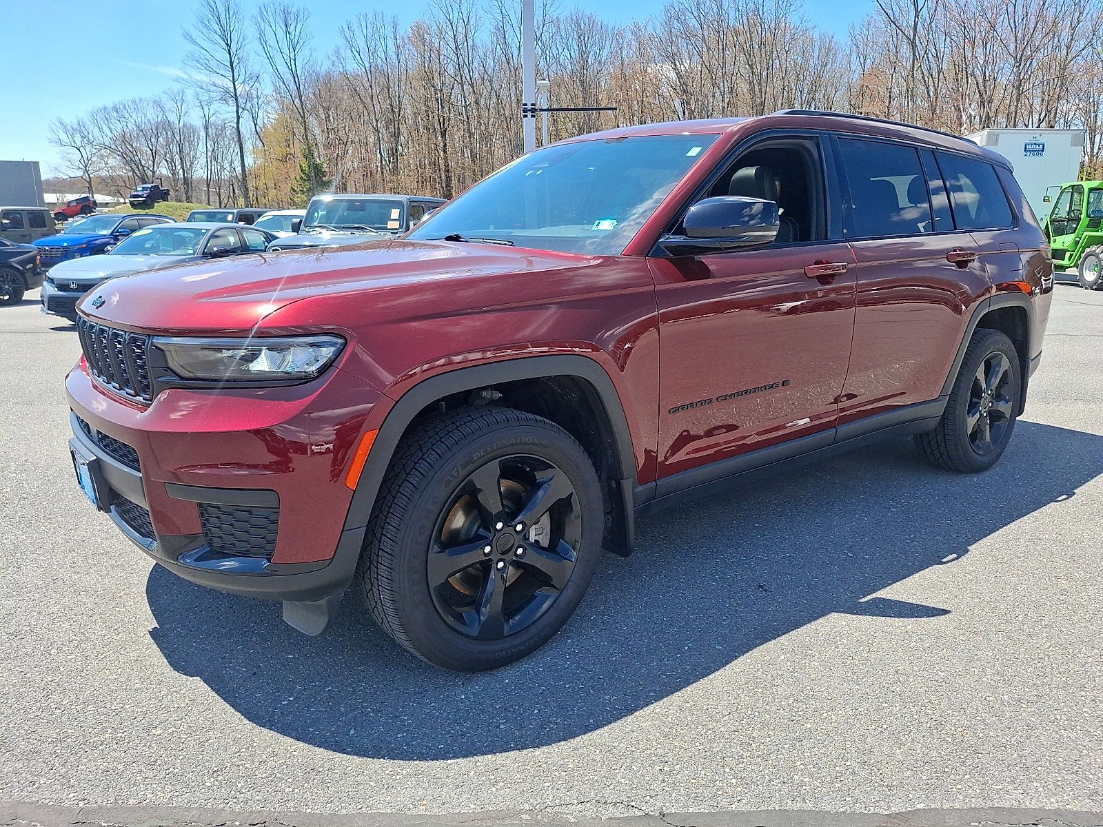 Used 2023 Jeep Grand Cherokee L Laredo AWD/4WD image 3
