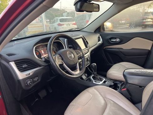 Used 2016 Jeep Cherokee Limited FWD image 6