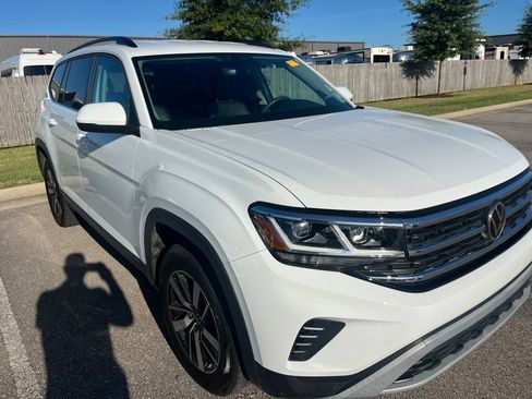 Used 2023 Volkswagen Atlas SE FWD image 2