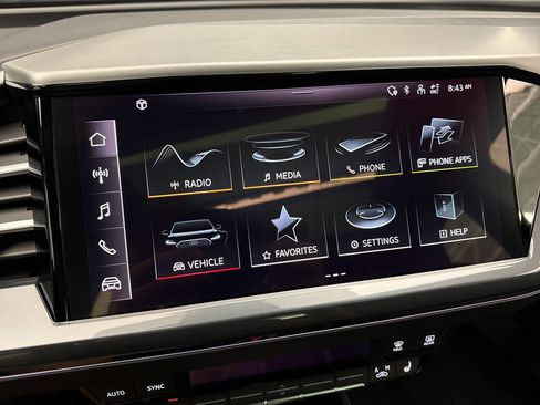 Used 2024 Audi Q4 e-tron Premium w/ Convenience Package image 19