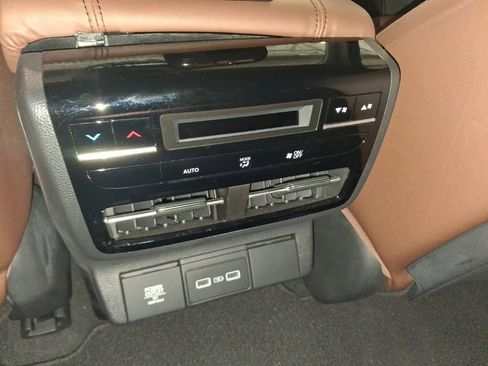 Used 2023 Acura MDX SH-AWD w/ Technology Package image 24