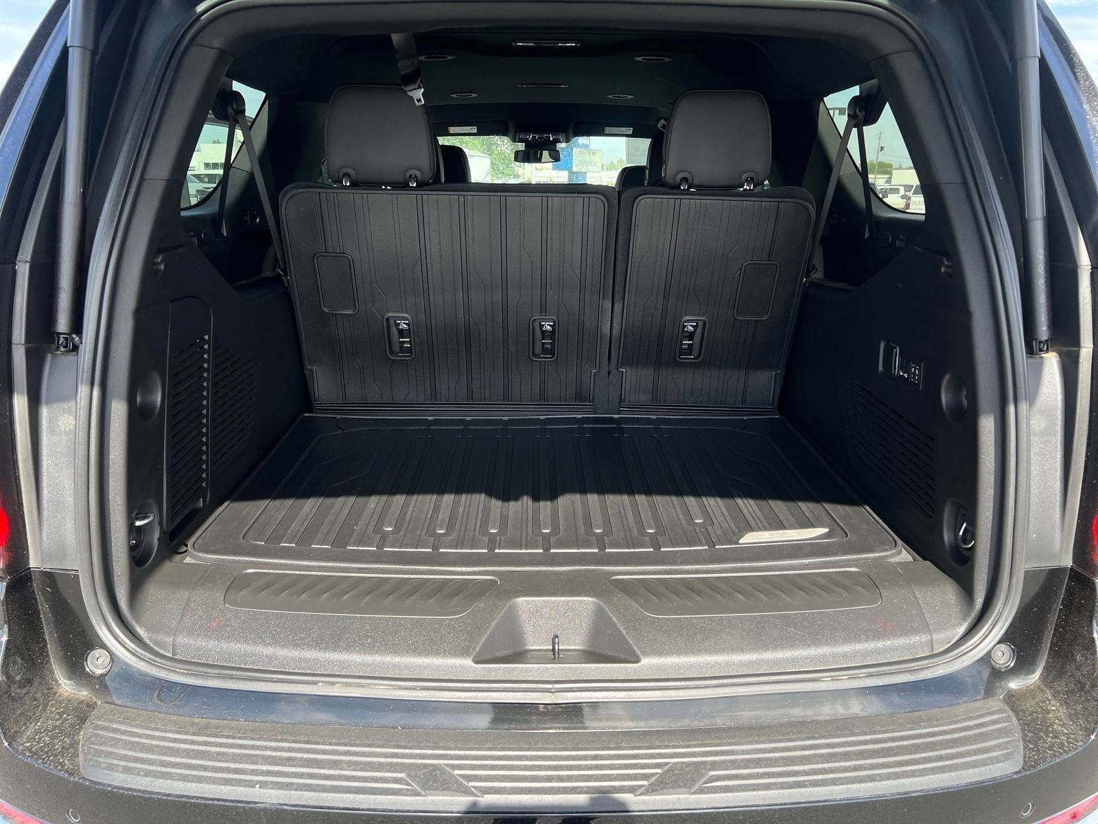 Used 2026 GMC Yukon XL Elevation AWD/4WD image 24