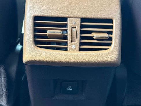 Used 2016 Lexus ES 350 w/ Luxury Package w/Wood Trim FWD image 16