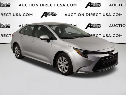 Used 2025 Toyota Corolla LE FWD image 37