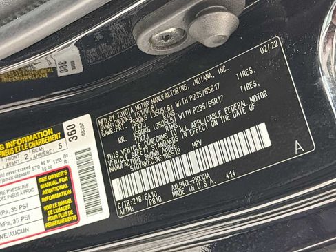 Certified 2022 Toyota Sienna XLE FWD image 11