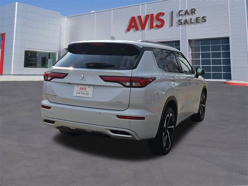 Used 2024 Mitsubishi Outlander SEL image 6