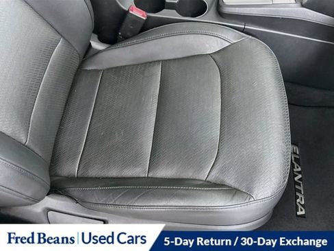 Used 2017 Hyundai Elantra Limited FWD image 36