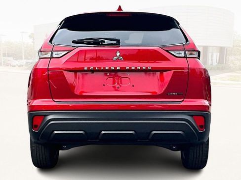 New 2026 Mitsubishi Eclipse Cross LE image 4