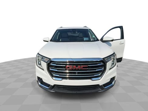 Used 2022 GMC Terrain SLT w/ Tech Package FWD image 4