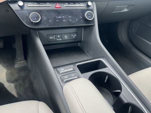 Certified 2024 Hyundai Sonata SEL image 16