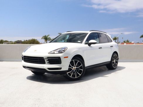 Certified 2021 Porsche Cayenne AWD/4WD image 1