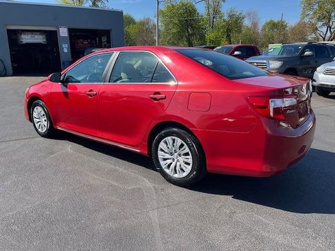 Used 2012 Toyota Camry LE FWD image 4