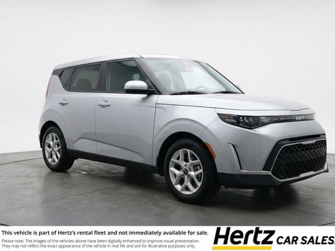 Used 2025 Kia Soul LX w/ LX Technology Package FWD image 1