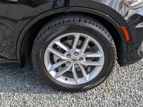 Used 2023 Dodge Durango GT image 9