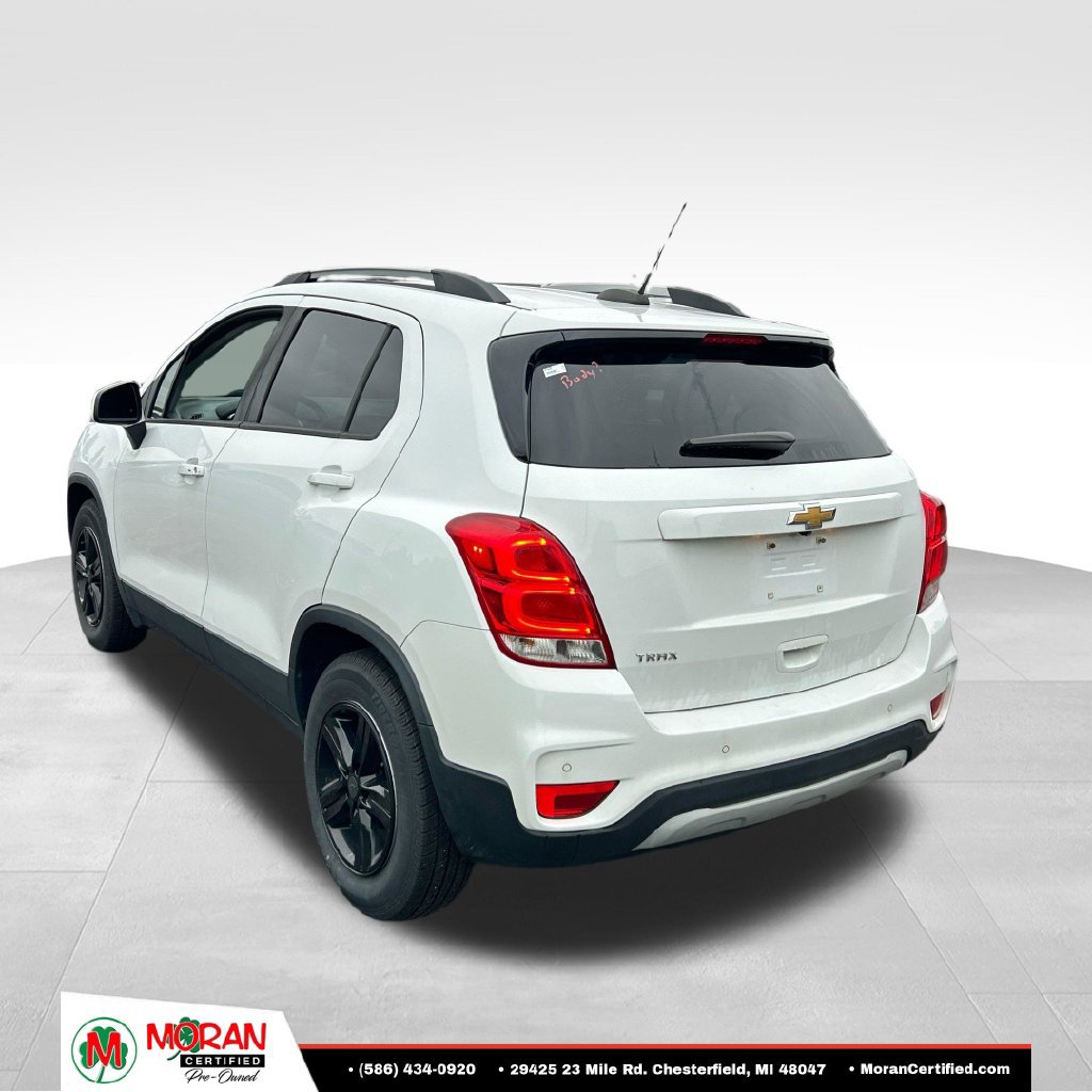 Used 2021 Chevrolet Trax LT w/ Driver Confidence Package FWD image 3