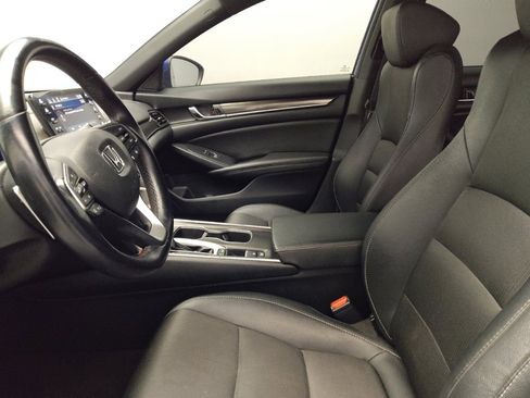 Used 2019 Honda Accord Sport image 17