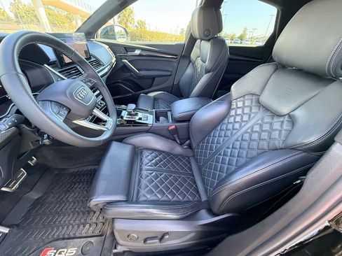 Used 2024 Audi SQ5 Prestige image 5