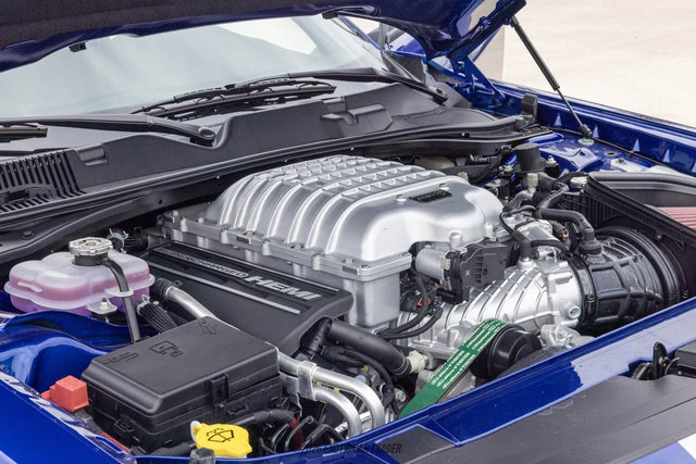 Used 2022 Dodge Challenger SRT Hellcat RWD image 17