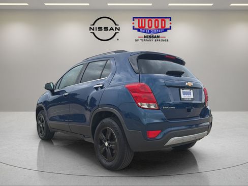 Used 2020 Chevrolet Trax LT w/ LT Convenience Package AWD/4WD image 4