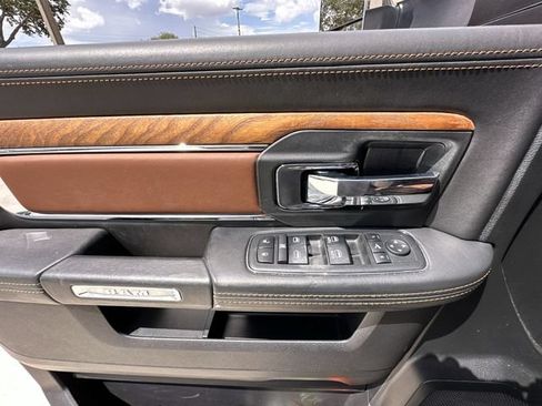 Used 2017 RAM 3500 Laramie Longhorn AWD/4WD image 21